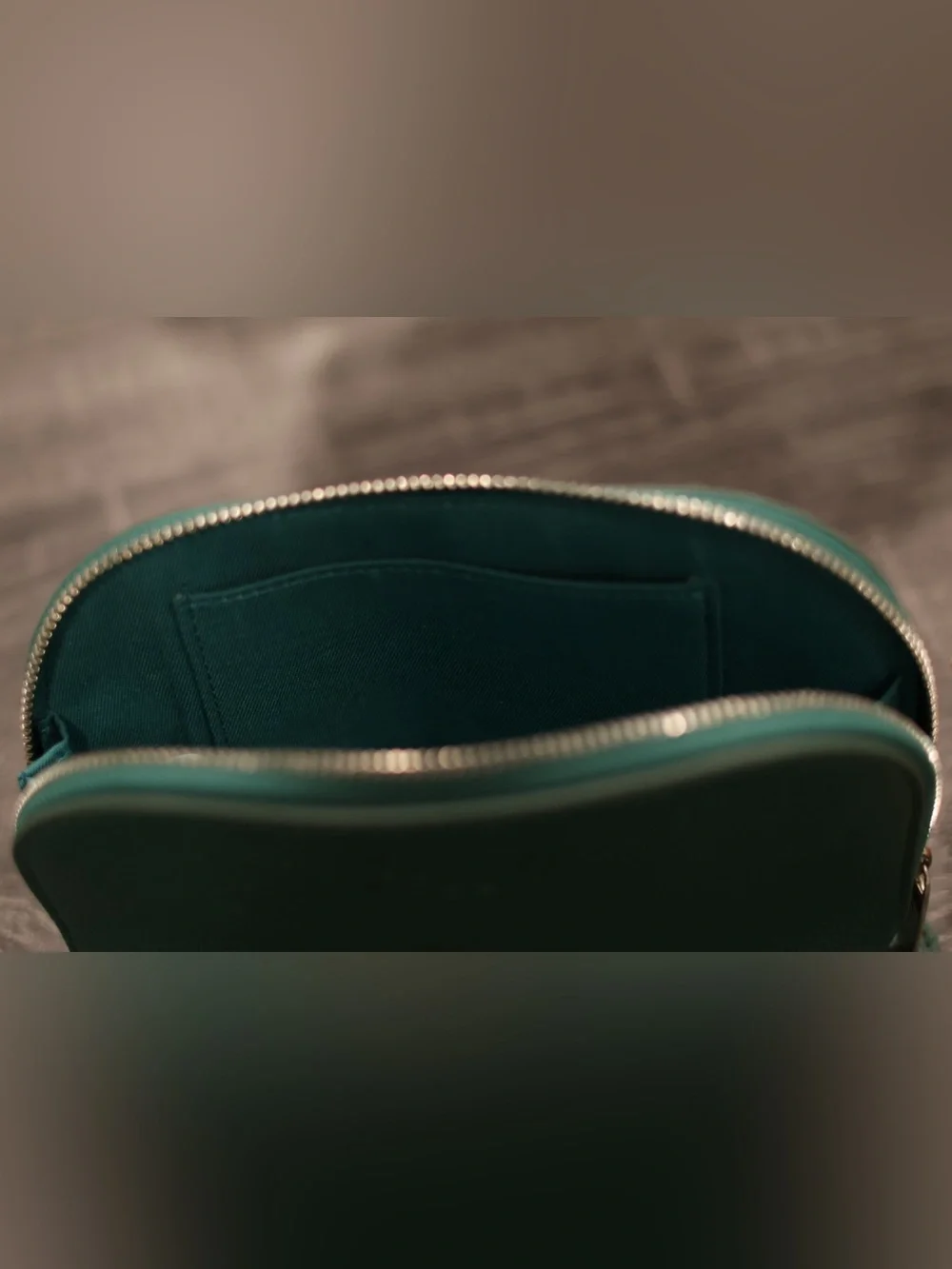 Fresh Beauty Emerald Green Cosmetic Makeup Travel Pouch Zip Case